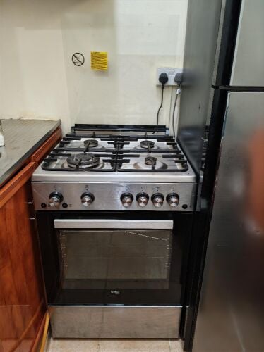 Beko Oven 60x60 and Gas cylinder 6k