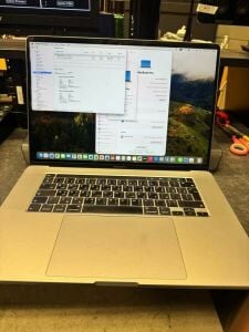 MacBook Pro 16 Inch 2019-i7