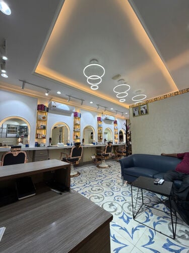 los hermanos salon