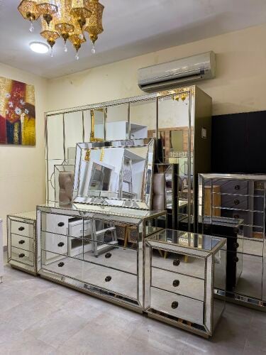 bedroom set For sale