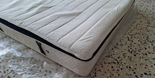 mattress good condition 190 x 200