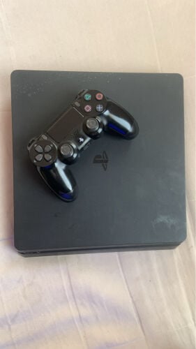 ps4 slim with grate quality 