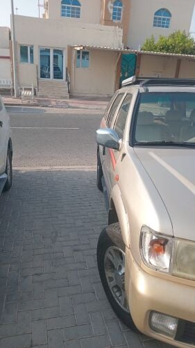 nissan pathoander 2000
