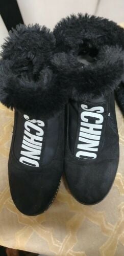 2 lady shoes in good condition