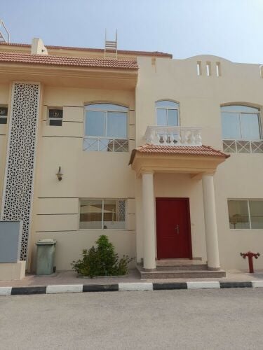 Al Khor–Villas for Rent in Compound