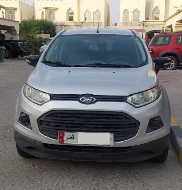 سيارة نظيفة استعمال عائلي للبيع 