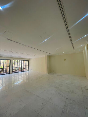 Luxury 5-Bedroom Villa for rent 