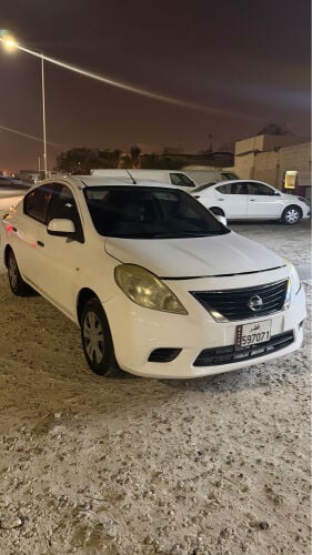 nissan sunny white 