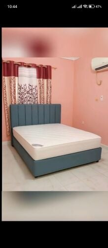 نحن نبيع جميع أنواع الأثاث الجديد