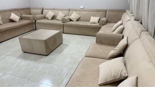 couch 8 pieces for 18 person 