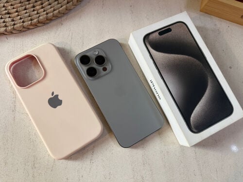 iPhone 15 pro in perfect condition 