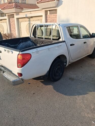 بيك اب مستوبيشي ٢٠١٤