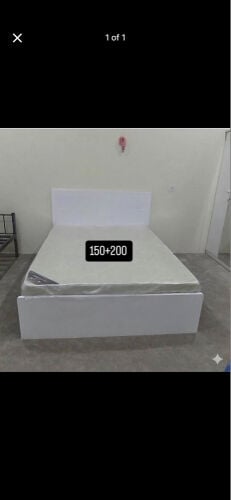 bed with mattress 