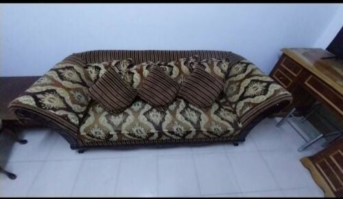 Traditional Sofa set