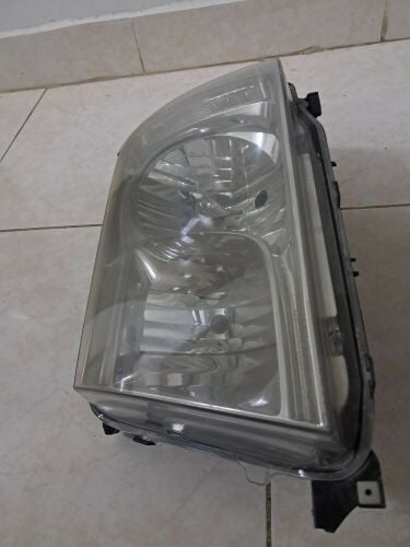 2 HEAD LIGHTS OF LAND CRUISER SOLD