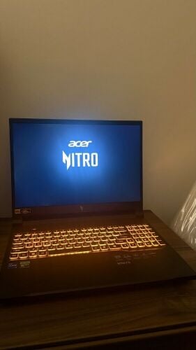 RTX 4050 GAMING LAPTOP