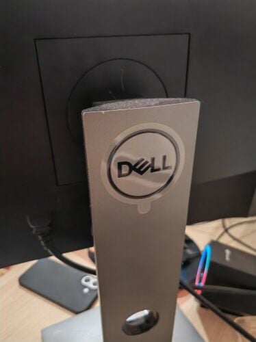 DELL monitor and epic games arm