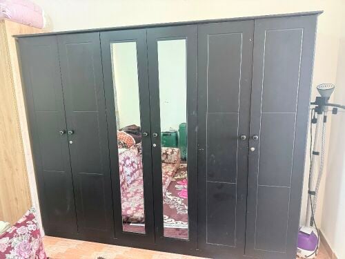 3 Doors Cabint and Arrabic Majlis