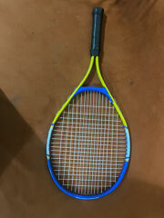tennis racket 
