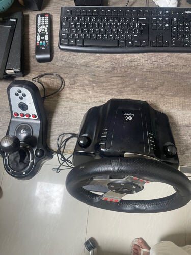 Logitech G27 Racing Wheel 