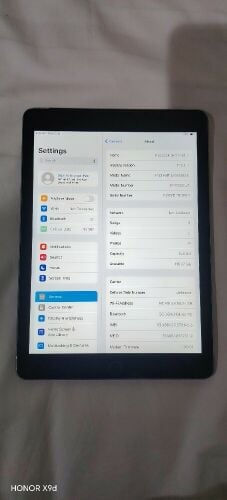 I pad 6th generation 128gb
