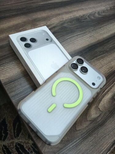 I phone 17 pro max new