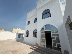 فيلا فاخرة مجددة بالكامل- لقطيفية