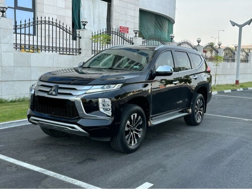 Mitsubishi Montero sport 2020