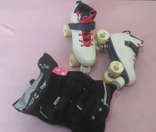Roller Skates+ protective gear
