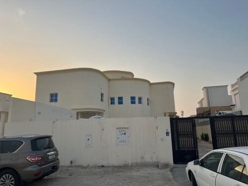 للإيجار فيلا في معيذر الوكير