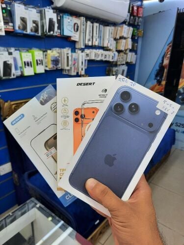 17mAx 256 BluE
