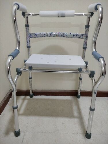 New  Commode & Shower Chair