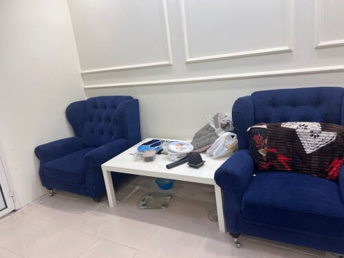 كنب بحاله ممتازه مع مع اربع طولات
