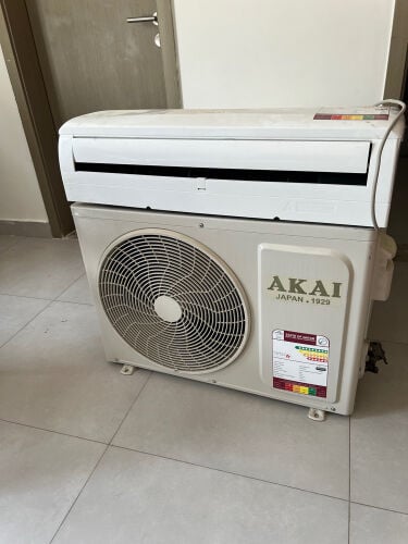 akai ac used only 4 months 