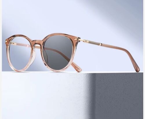 Women's eye glasses