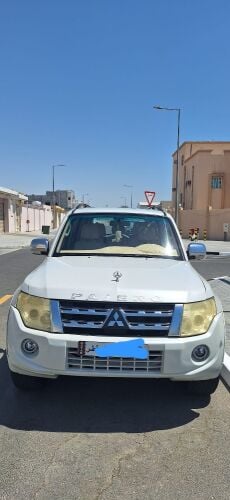 FULL  OPTION PAJERO 2014
