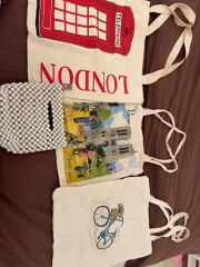 tote bags and pearl bag