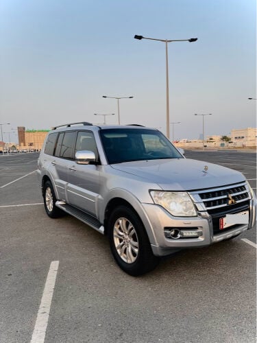 MITSUBISHI PAJERO gold edition 