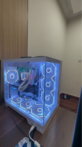 للبيع بي سي قيمنق