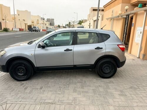 Nissan Qashqai 2012 model