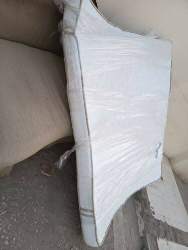 MATTRESS FOR SALE size(180/200)