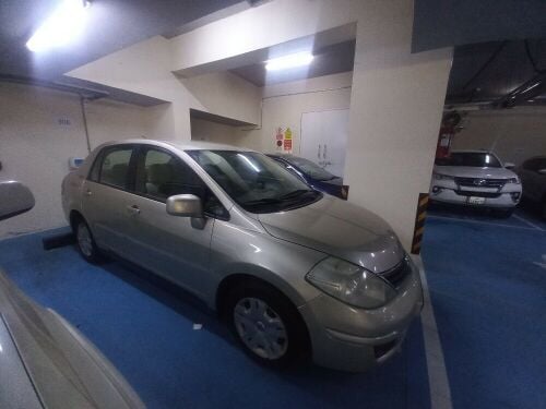 Tiida 2012, clean New license
