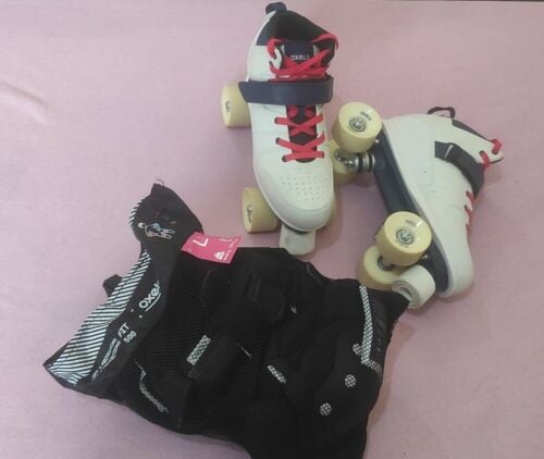 Roller Skates+ protective gear