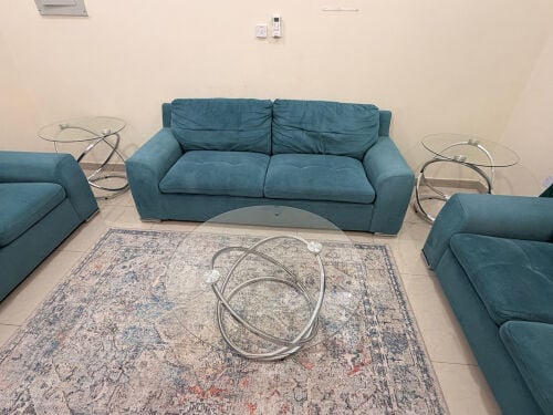 طقم جلوس بحالة ممتازة