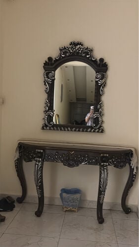 طاوله مع مرايا 