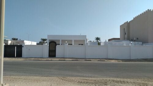 للبيع أرض تجارية(1400م٢)فى الشمال