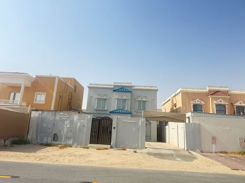 للايجار فيلا بام صلال علي مستقله 