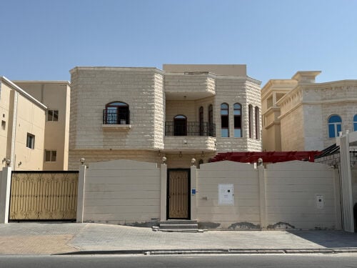 لايجار فيلا بالمشاف 