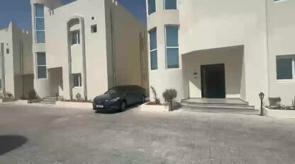 لايجار فيلا بعين خالد 