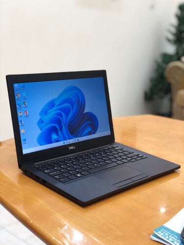 Dell Laptop 7290 Core i5 8gb ram